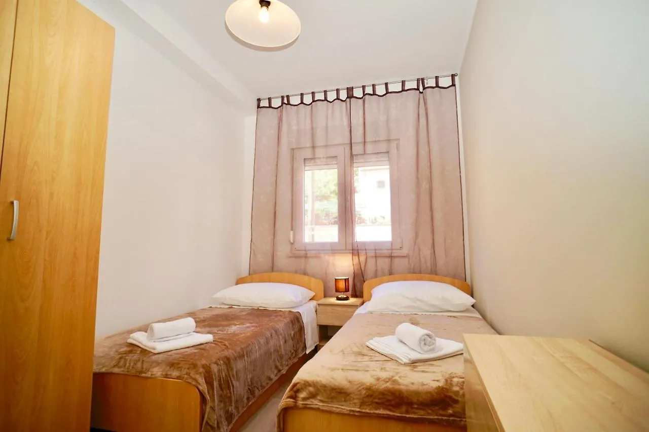 Apartments V Trogir