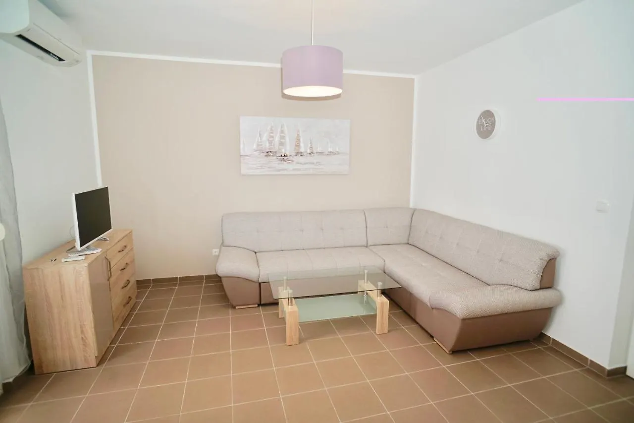 Apartments V Trogir 0*,